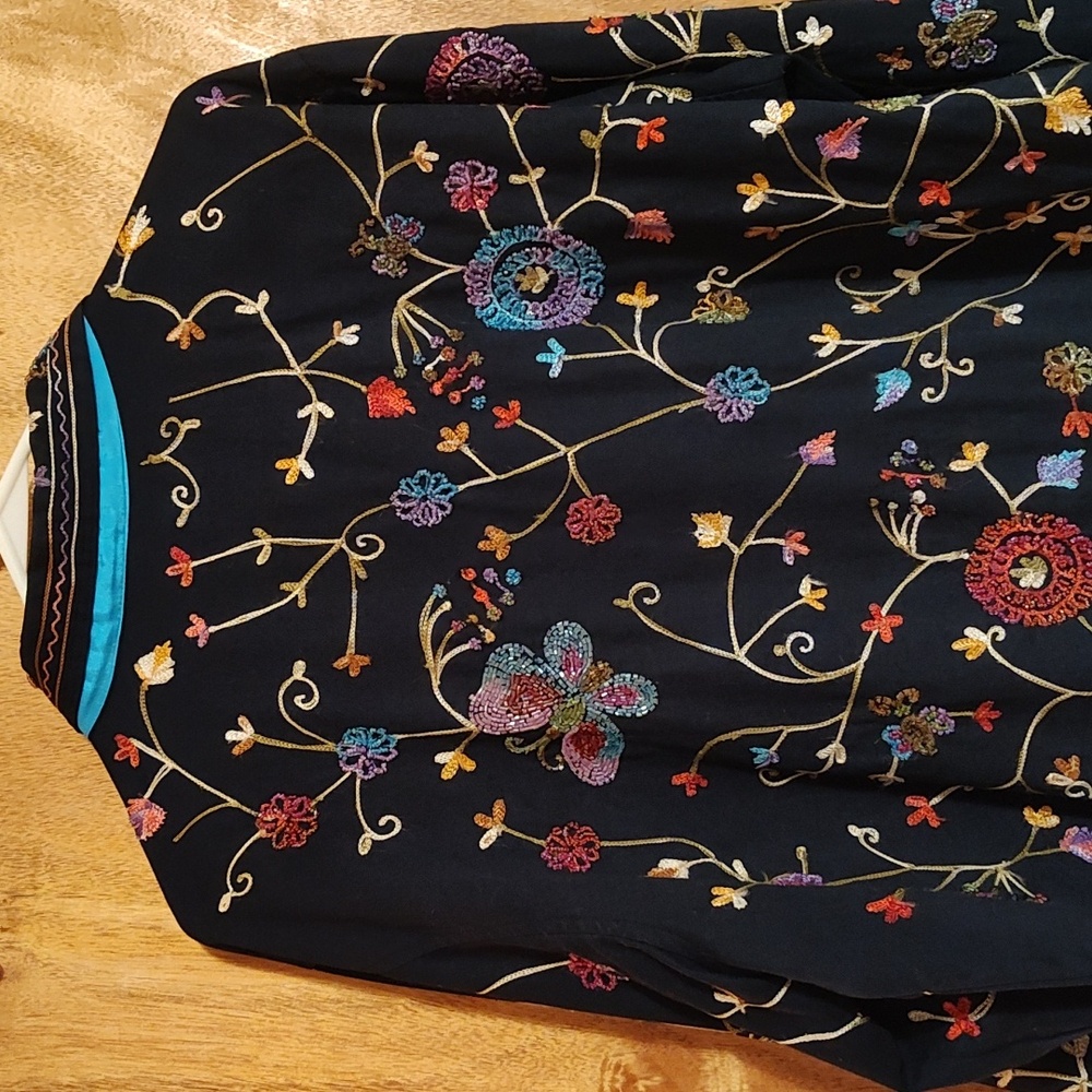 Stunning Quacker Factory Beaded Shacket Navy Embroidery Butterfly Cotton India L - Picture 14 of 16